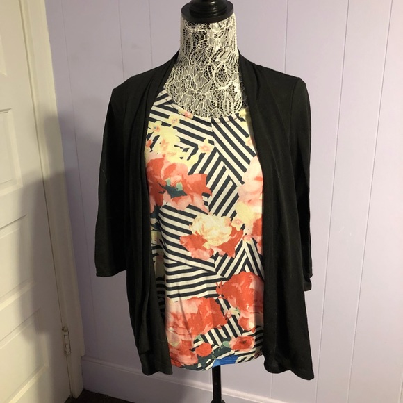 🙀last chance🙀 Black cardigan attached stripe top - Picture 2 of 5